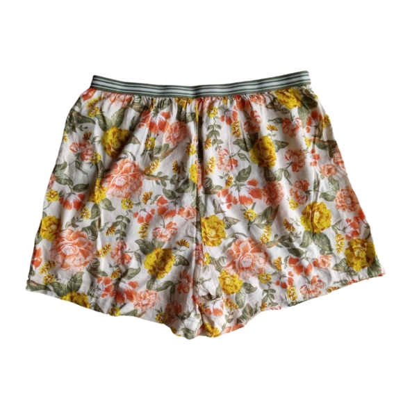 OLD NAVY Tall Lightweight Floral Shorts - Picture 8 of 8